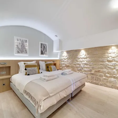 Апартаменты Ultra Town House By Architect - Louvre